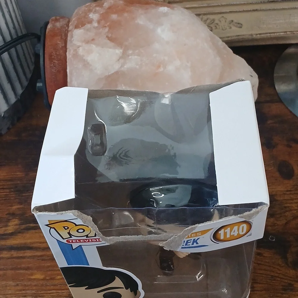 Funko Pop Sulu in Red Attire *box Issue - Picture 3 of 6